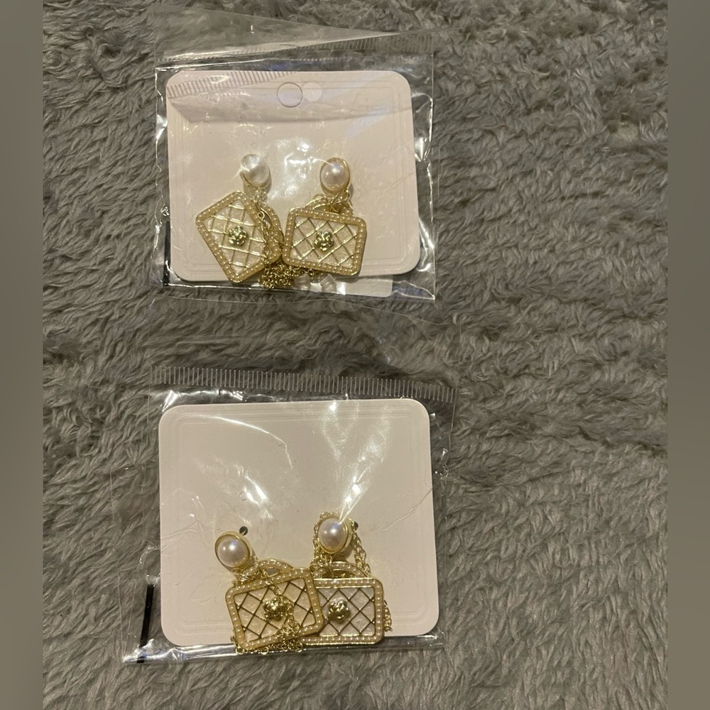 Pearl Chain Earrings.